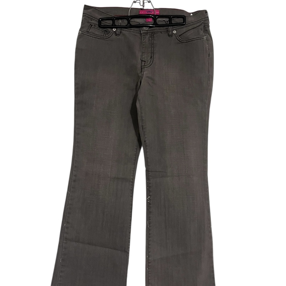GLO Juniors Size 11 Gray Flair Denim Jeans Embroidered Pockets